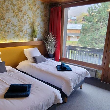 Hotel La Rua Альбье-Монрон Экстерьер фото