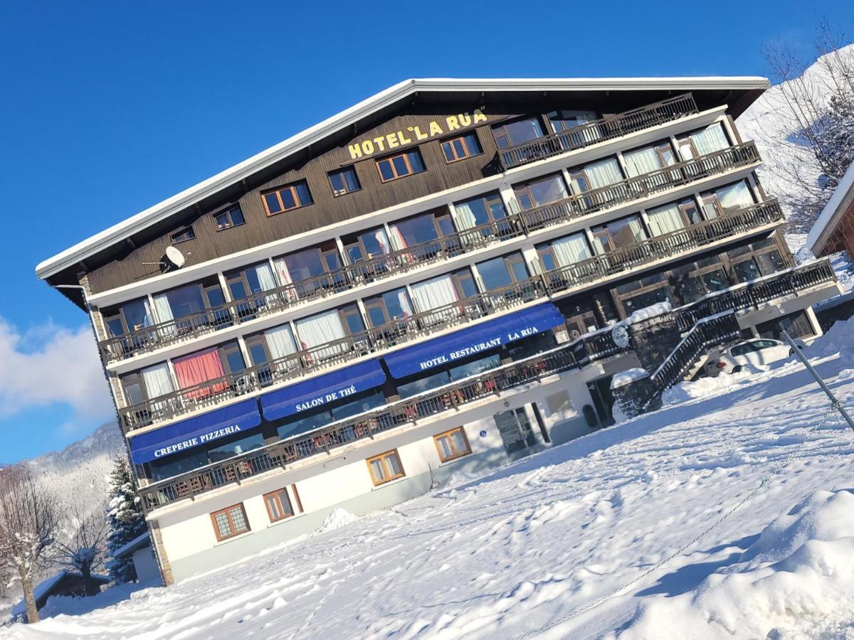 Hotel La Rua Альбье-Монрон Экстерьер фото