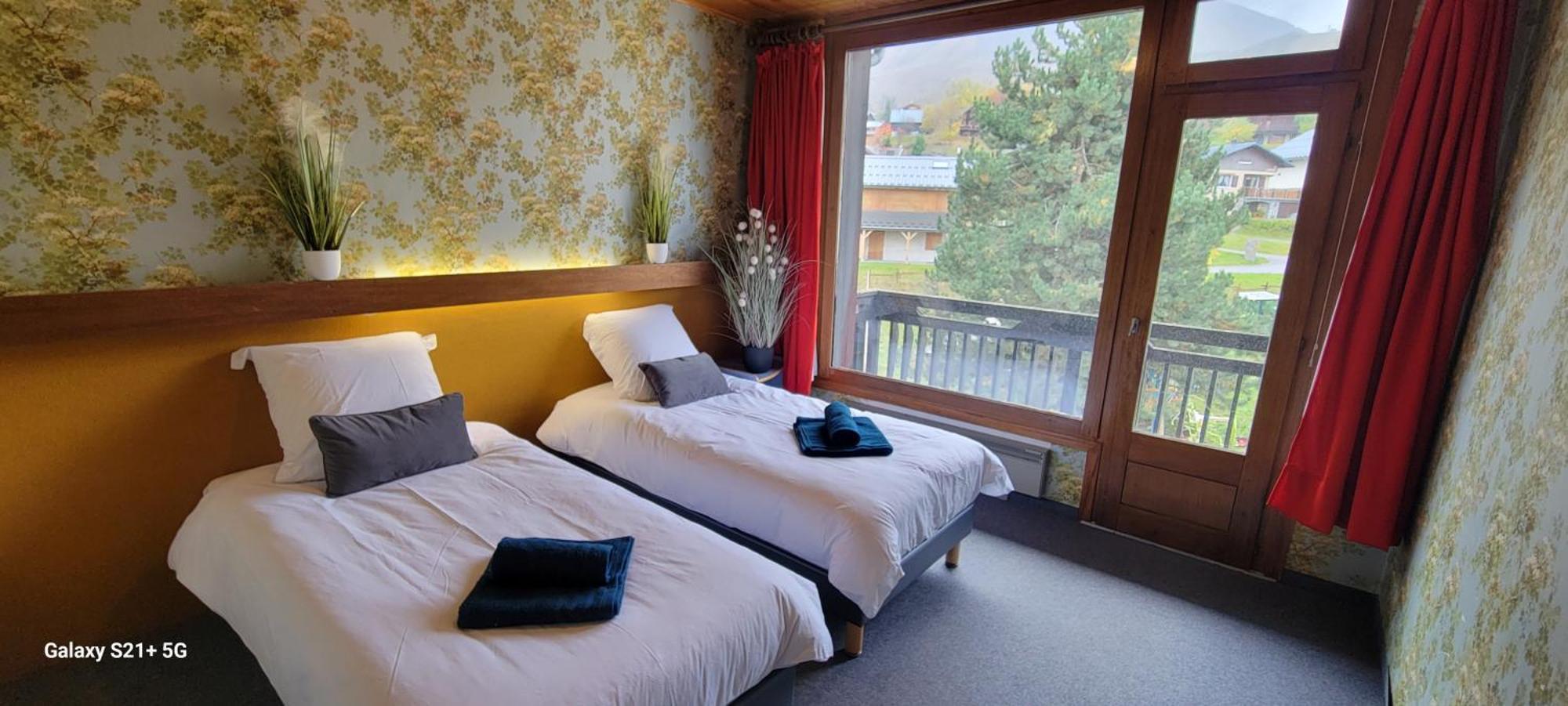 Hotel La Rua Альбье-Монрон Экстерьер фото